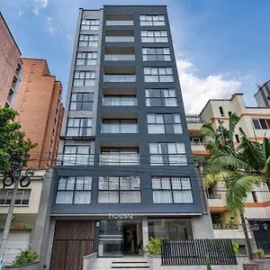 Housy Laureles Medellín